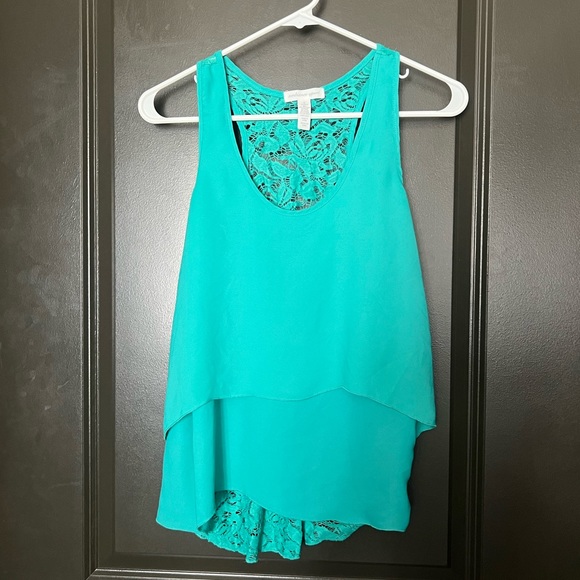 2 lace back tiered tanks - Picture 1 of 6